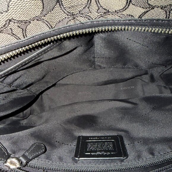 Coach Dufflette Jacquard/Leather w/wallet - Picture 14 of 14